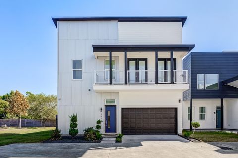 Photo of 3406 Asher Landing Lane, Houston, TX 77080 (MLS # 65519829)