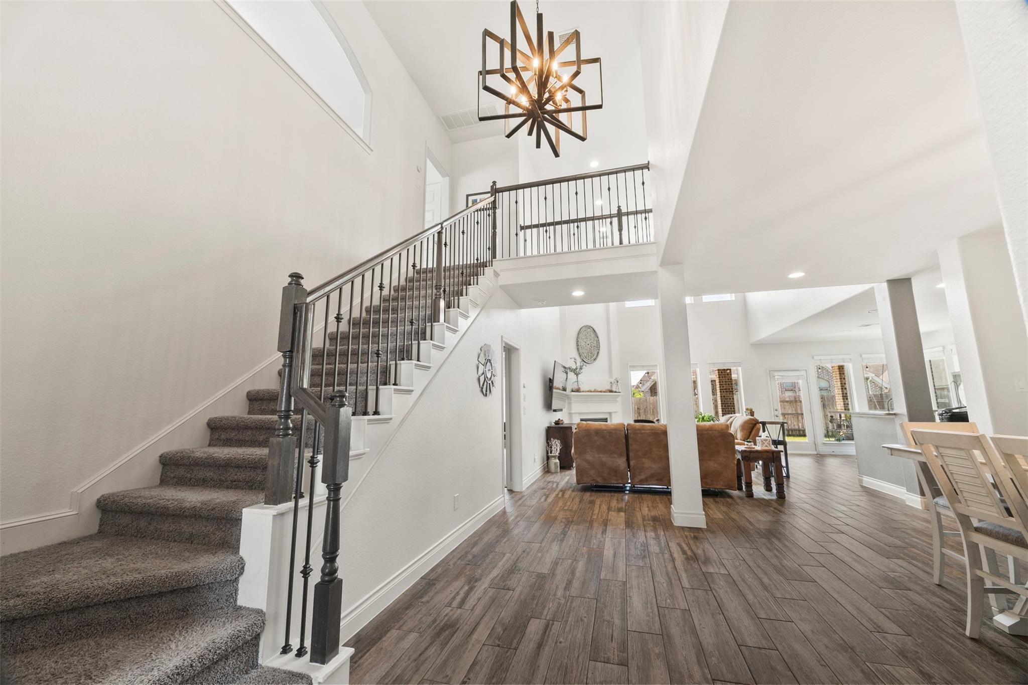 6906 Honeybird Meadow Circle