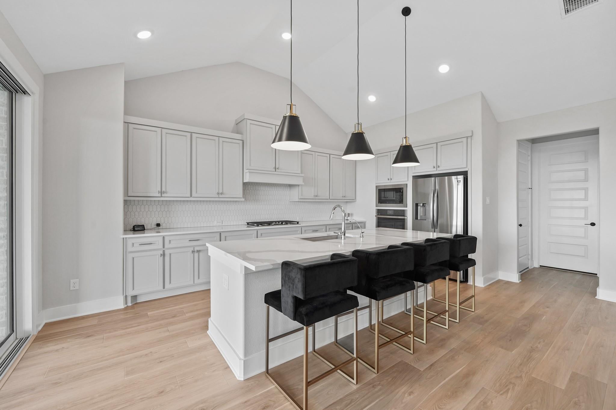 465 Horizon Light Lane