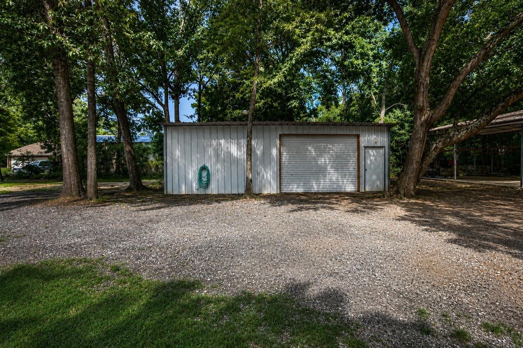 Photo of 112 Lone Pine Drive, Huffman, TX 77336 (MLS # 58133192)
