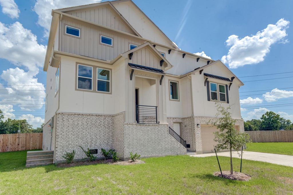 Photo of 20630 Dynamic Court, Humble, TX 77338 (MLS # 47570327)