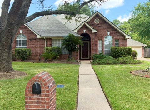 Photo of 3310 Elmcrest Drive, Houston, TX 77088 (MLS # 64581510)