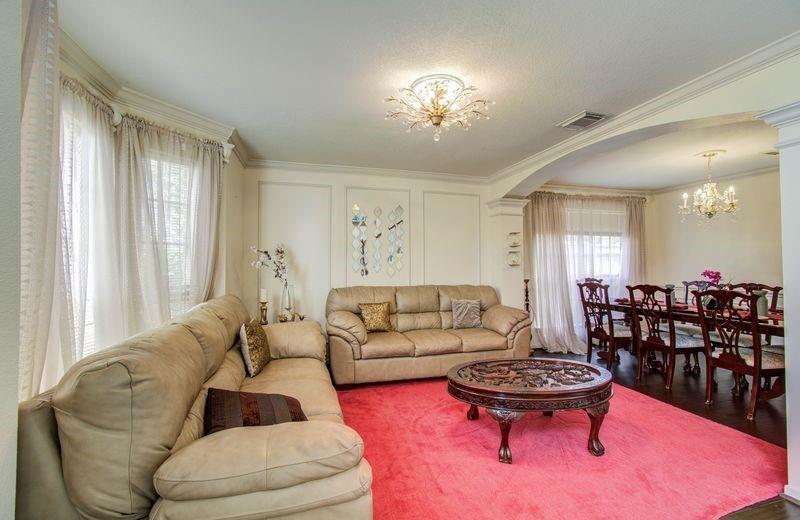 3219 Leila Oaks Drive