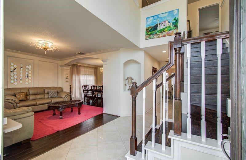 3219 Leila Oaks Drive