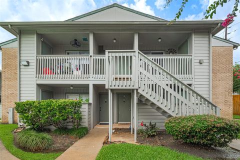 Photo of 260 El Dorado Boulevard #1504, Houston, TX 77598 (MLS # 21907151) Photo of 260 El Dorado Boulevard #1504, Houston, TX 77598 (MLS # 21907151)