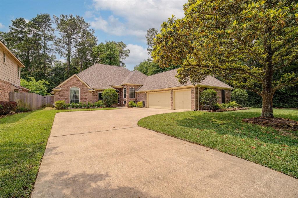 Photo of 20828 Sausalito Circle, Porter, TX 77365 (MLS # 75957455)