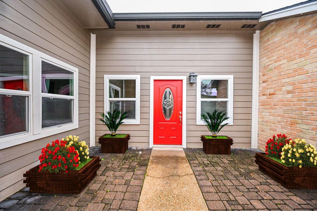 Photo of 4739 Blueberry Hill Drive, Houston, TX 77084 (MLS # 84332570)