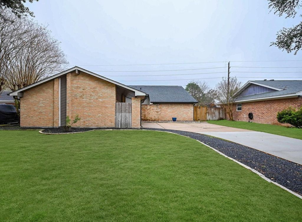 Photo of 4739 Blueberry Hill Drive, Houston, TX 77084 (MLS # 84332570)