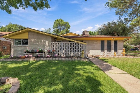 Photo of 7902 Mobud Drive, Houston, TX 77036 (MLS # 77641697)