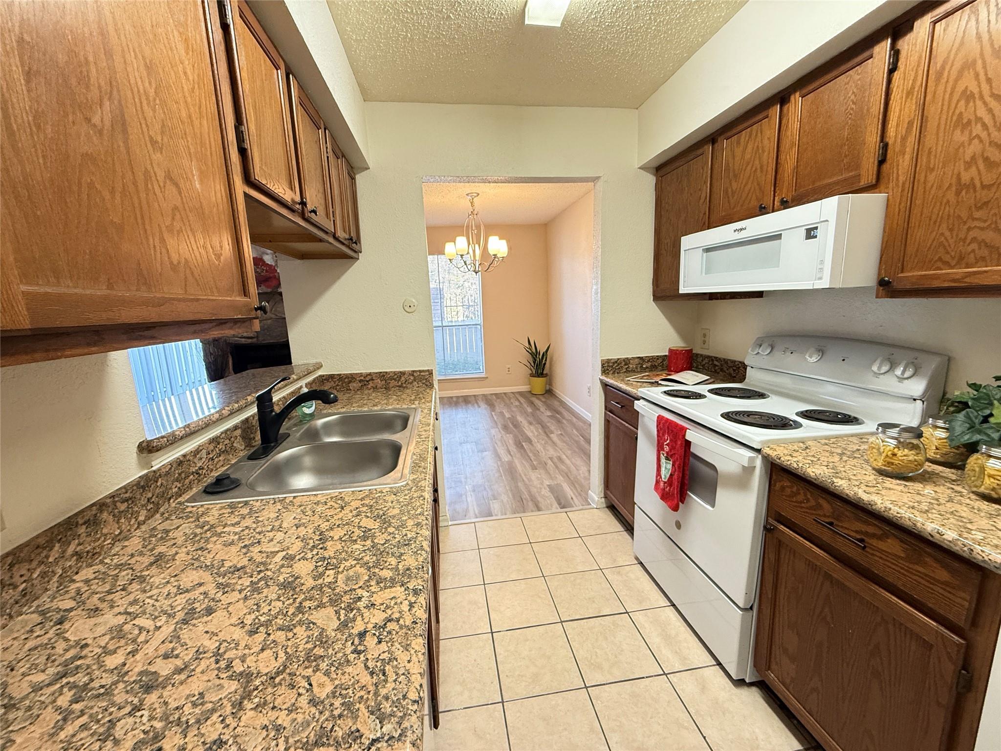 17401 Red Oak Drive 61