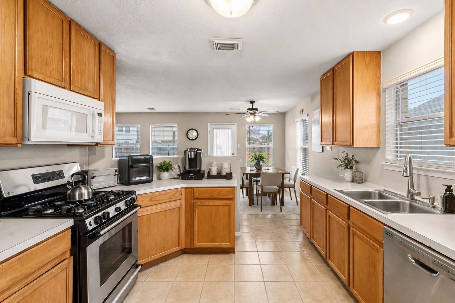 3438 Coldwater Canyon Lane