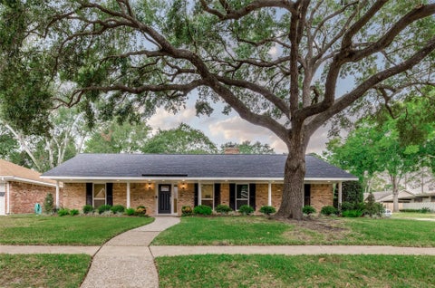 Photo of 1010 Thornton Road, Houston, TX 77018 (MLS # 74111515)