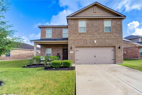 Photo of 2003 Beach Bluff Road, Rosenberg, TX 77469 (MLS # 25314806)