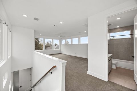 Tiny photo for 424 Redan Street, Houston, TX 77009 (MLS # 97020397)