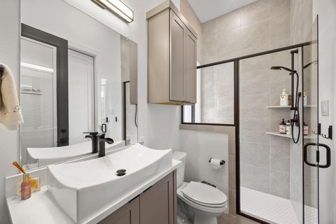 Tiny photo for 424 Redan Street, Houston, TX 77009 (MLS # 97020397)