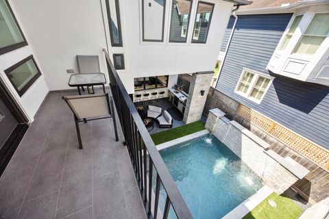 Tiny photo for 424 Redan Street, Houston, TX 77009 (MLS # 97020397)