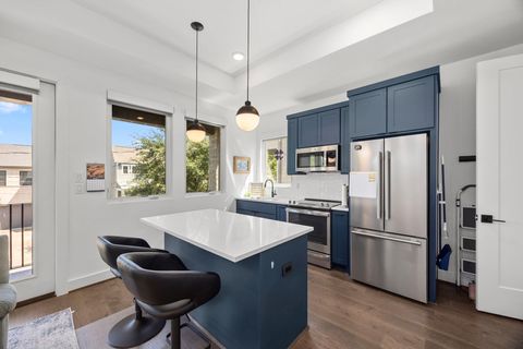 Tiny photo for 424 Redan Street, Houston, TX 77009 (MLS # 97020397)