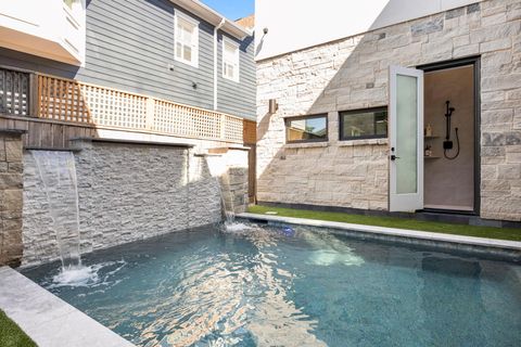 Tiny photo for 424 Redan Street, Houston, TX 77009 (MLS # 97020397)