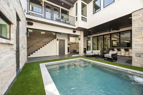 Tiny photo for 424 Redan Street, Houston, TX 77009 (MLS # 97020397)