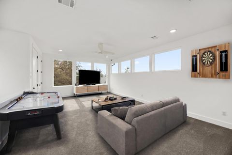 Tiny photo for 424 Redan Street, Houston, TX 77009 (MLS # 97020397)