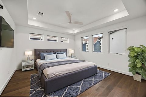 Tiny photo for 424 Redan Street, Houston, TX 77009 (MLS # 97020397)