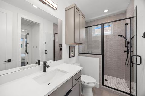 Tiny photo for 424 Redan Street, Houston, TX 77009 (MLS # 97020397)