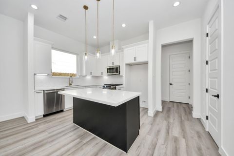 Tiny photo for 7012 Saint Augustine Street, Houston, TX 77021 (MLS # 3859712)