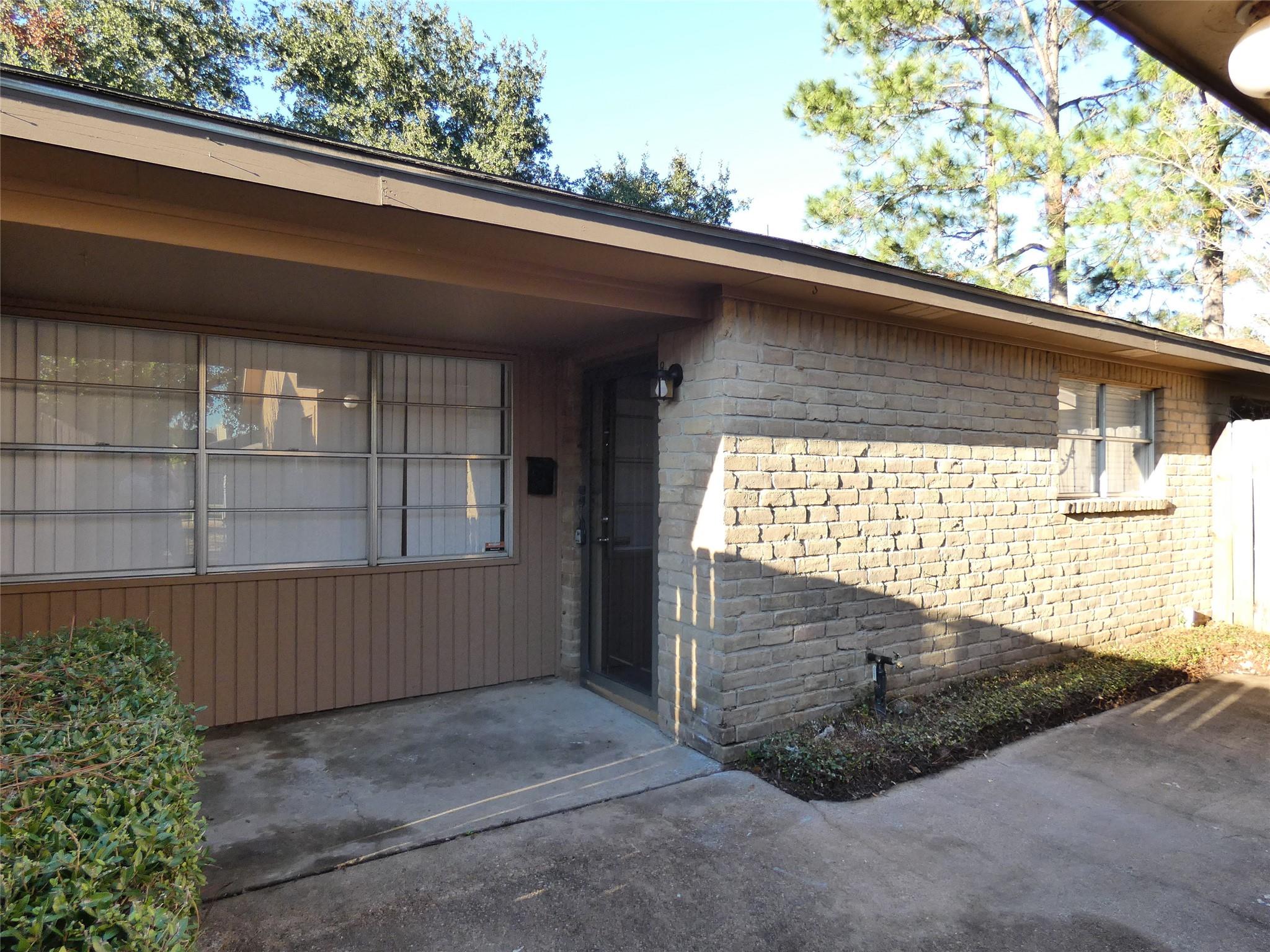 610 Golfview Drive