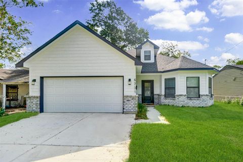 Photo of 6731 New York Street, Houston, TX 77021 (MLS # 92147777)
