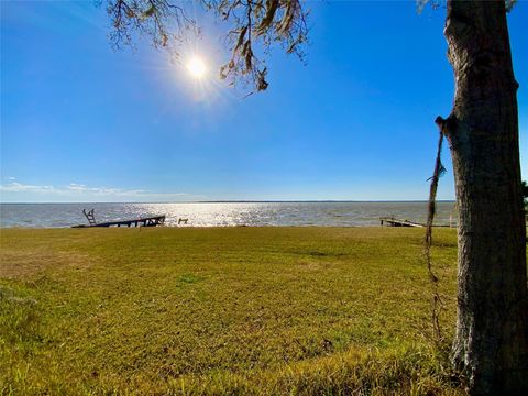 Photo of 796 W Cattle Dr Dr, Onalaska, TX 77360 (MLS # 12427004)