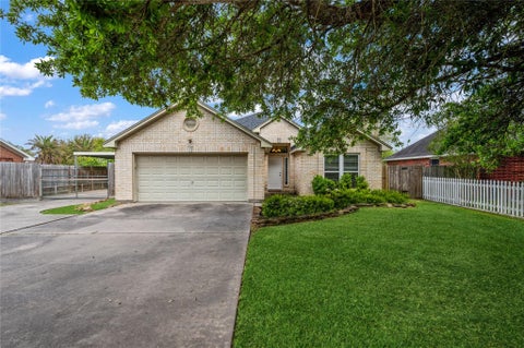 Photo of 4019 N Fm 565 Road, Baytown, TX 77523 (MLS # 2187797)