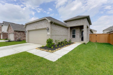 Photo of 1229 Red Hills Drive, Rosharon, TX 77583 (MLS # 19138976)