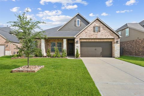 Photo of 209 Bright Bluff Cir Cir, Waller, TX 77484 (MLS # 29233347)