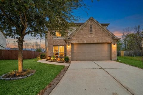 Photo of 15642 S Fall Fern Cir Cir, Houston, TX 77044 (MLS # 85336239)