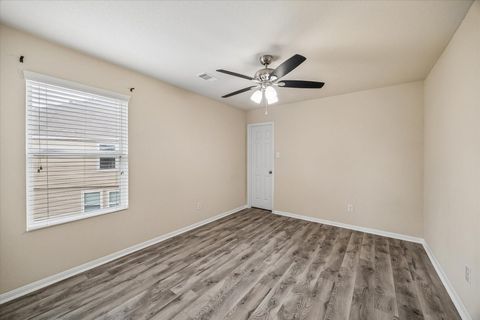 Tiny photo for 15642 S Fall Fern Cir Cir, Houston, TX 77044 (MLS # 85336239)