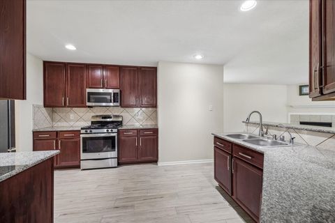 Tiny photo for 15642 S Fall Fern Cir Cir, Houston, TX 77044 (MLS # 85336239)