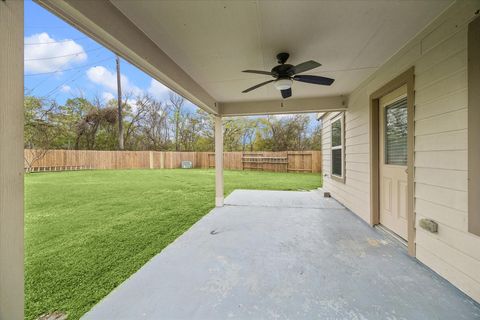 Tiny photo for 15642 S Fall Fern Cir Cir, Houston, TX 77044 (MLS # 85336239)