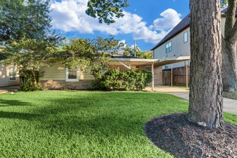 Photo of 4419 Cynthia St, Bellaire, TX 77401 (MLS # 76153625)