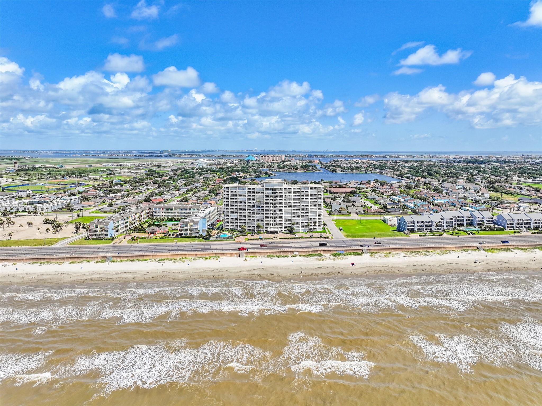 7700 Seawall Boulevard 402