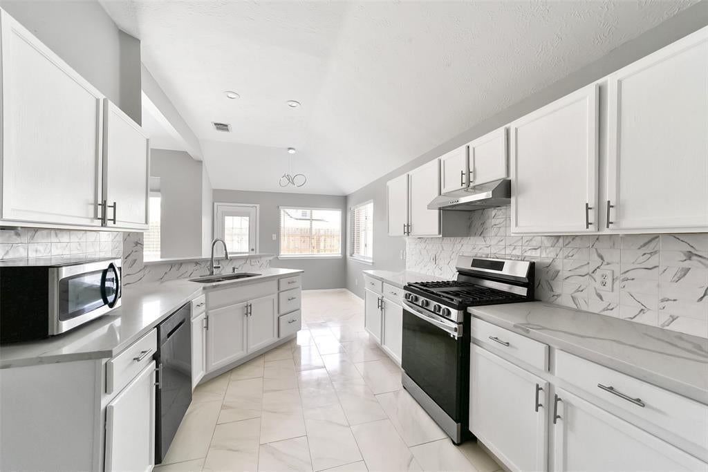 1211 Peacham Court