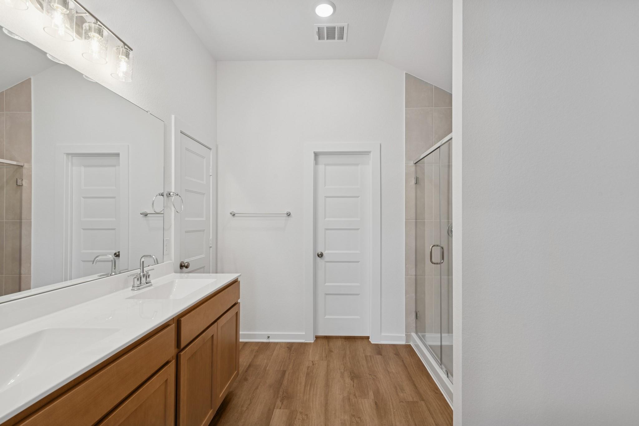 1702 Green Warbler Lane