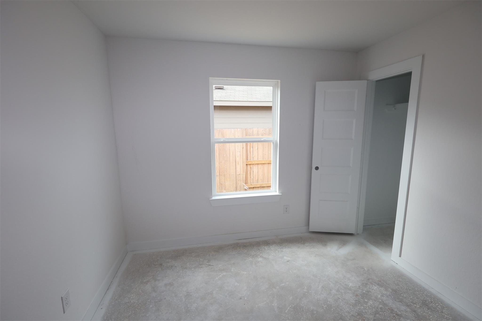 1702 Green Warbler Lane