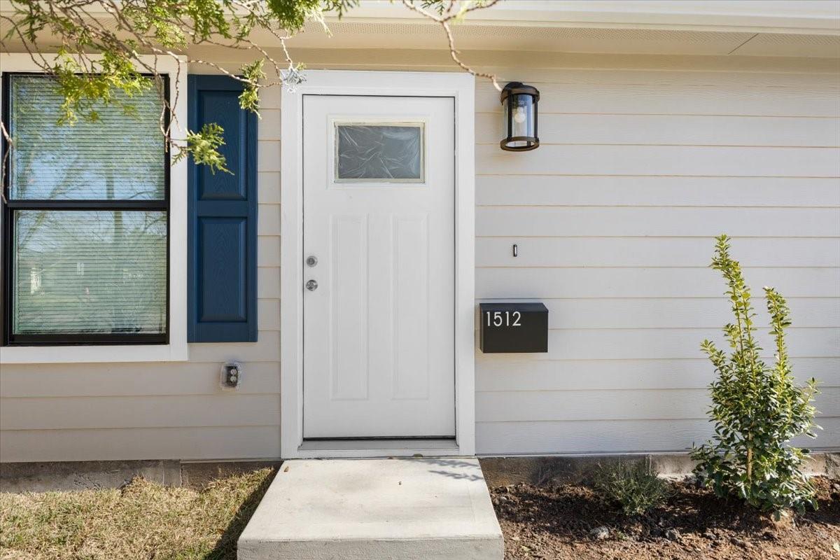 1512 Thomas Avenue