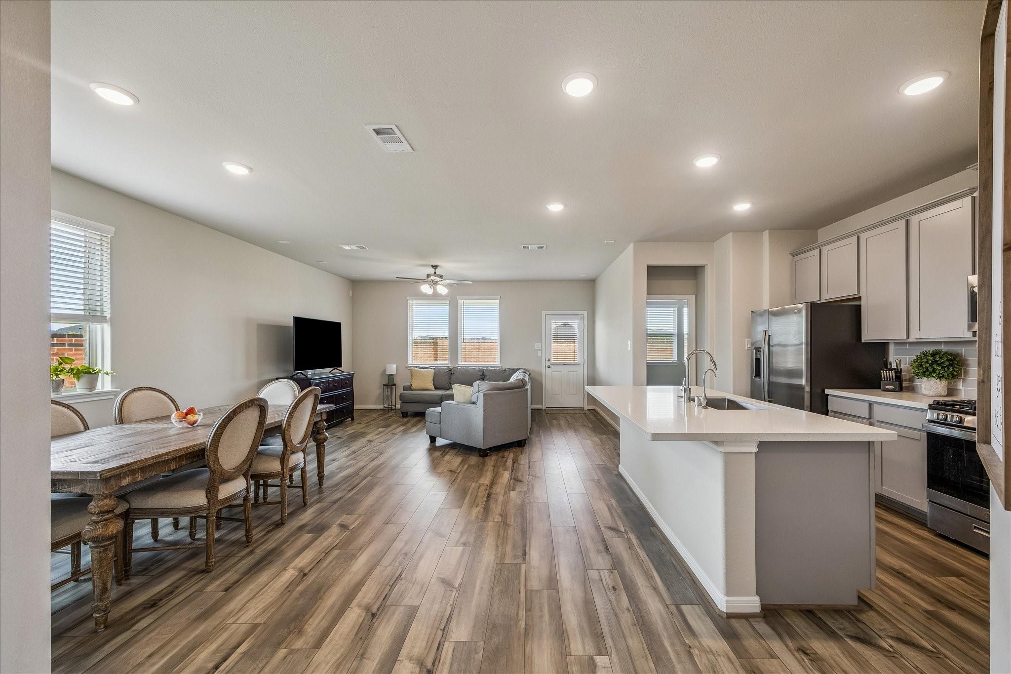 27538 Beachside Arbor Drive