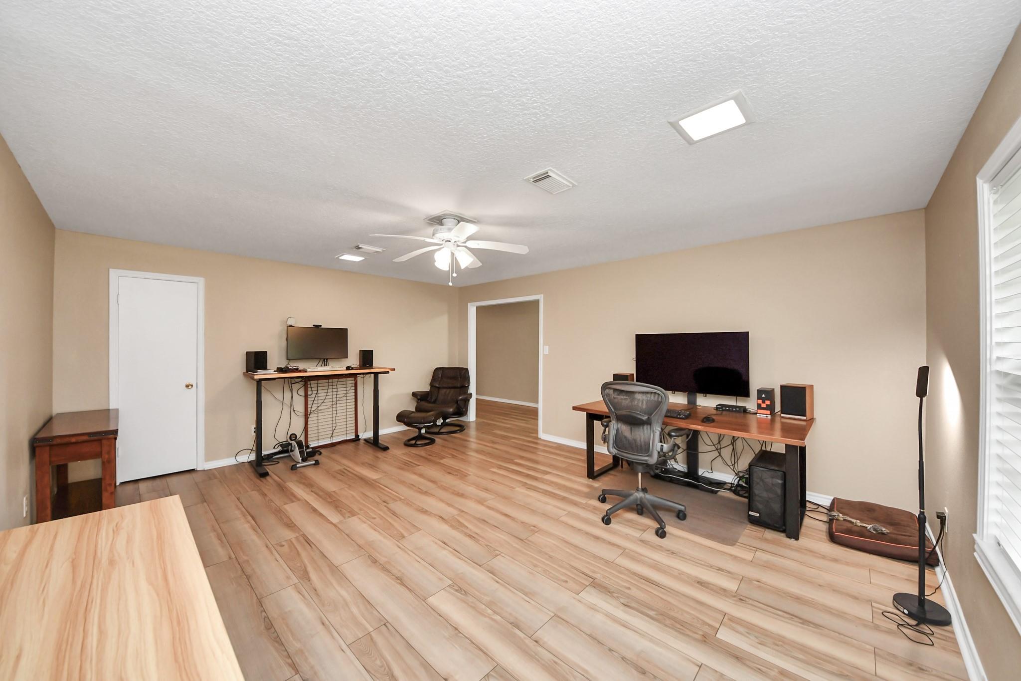 313 Linden Lane