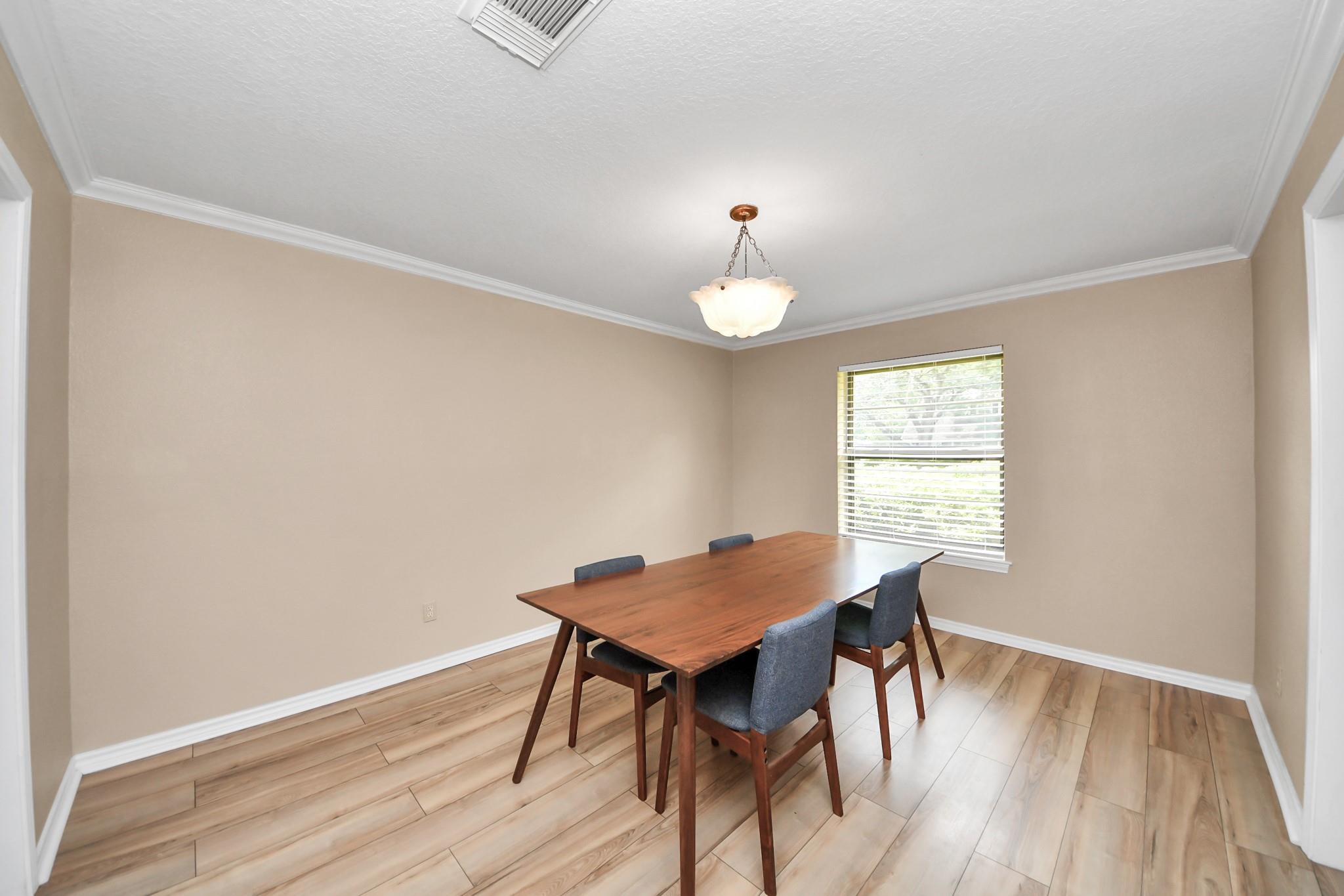 313 Linden Lane