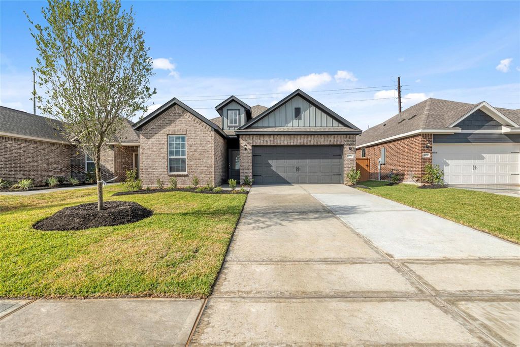 Photo of 2554 Green Jasper Drive, Iowa Colony, TX 77583 (MLS # 32821505)