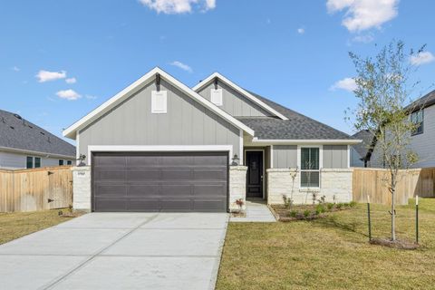 Photo of 6707 Alejandro Place, Baytown, TX 77523 (MLS # 96971593)