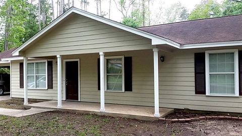 Photo of 15353 Kickapoo Trail, Willis, TX 77378 (MLS # 21712282)