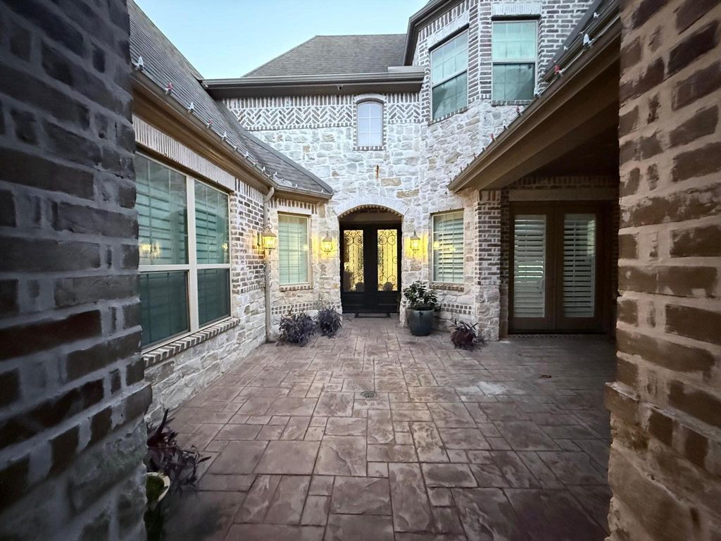 Photo of 181 Caledonia Circle, Montgomery, TX 77316 (MLS # 34346767)